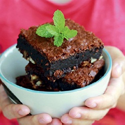 Rich chocolate taste with deep dark colour for bakery applications