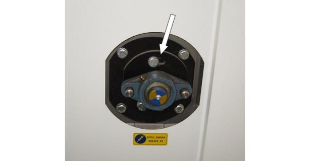 Support roller fixing at the tolerance free limit stop wire mash belts