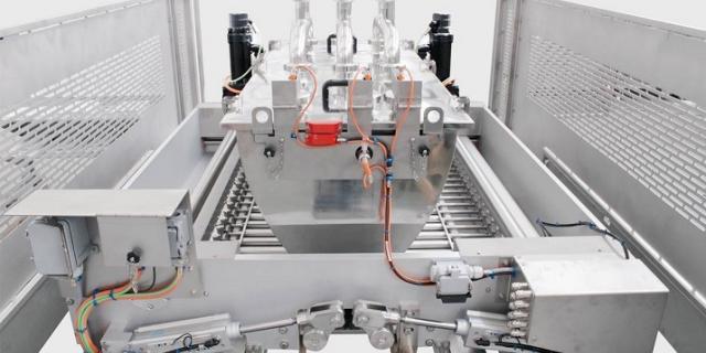 Equipment Volumetric depositor for tunnel ovens - DF MODEL produced by GEA Bakery