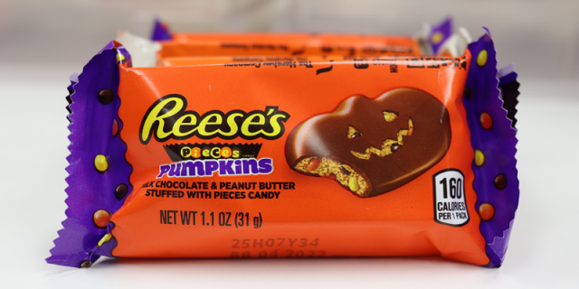 Reeses-pumpkin