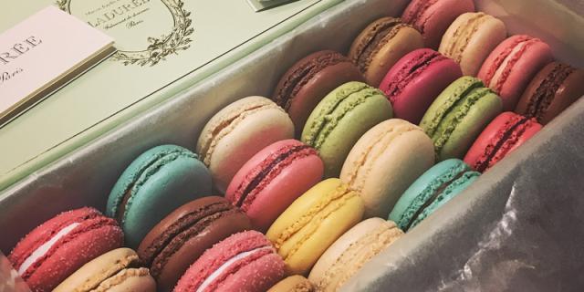 Macaron cookies