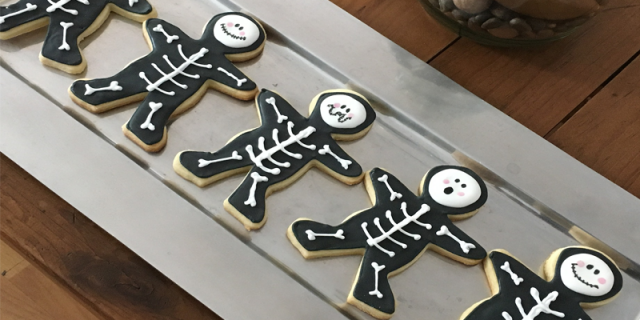 Skeleton Halloween biscuits
