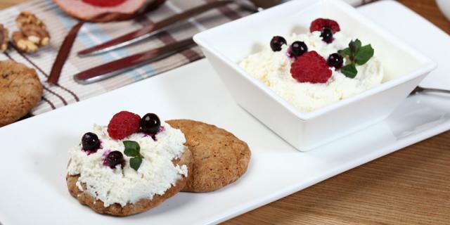 Oatmeal cookie brekfast