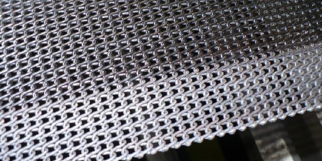 Z-belt with a very regular mesh pattern (type F4015) installed in an oven